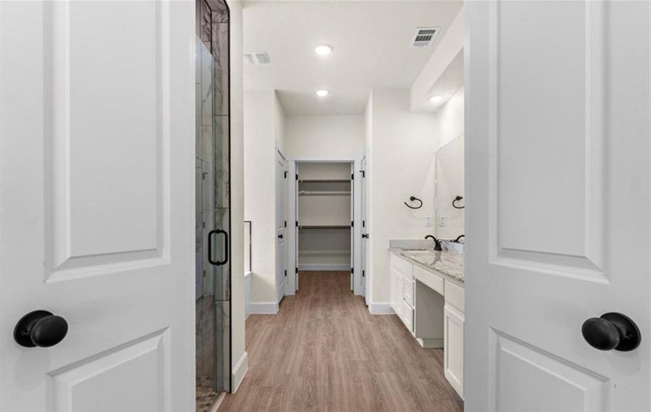 Furnished interior view inside a new home in , Belton (Image 10).