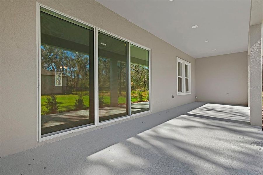 Spacious, unfurnished interior of a new home in Southern Hills Plantation, Brooksville (Image 20). Spacious, unfurnished interior of a new home in Southern Hills Plantation, Brooksville (Image 20).