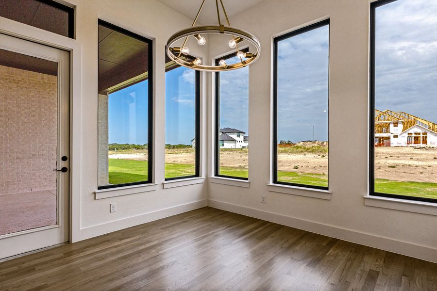 Spacious, unfurnished interior of a new home in Hilltop Ranch, Leander (Image 21).