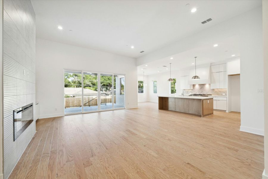 Image 27 of a home in .