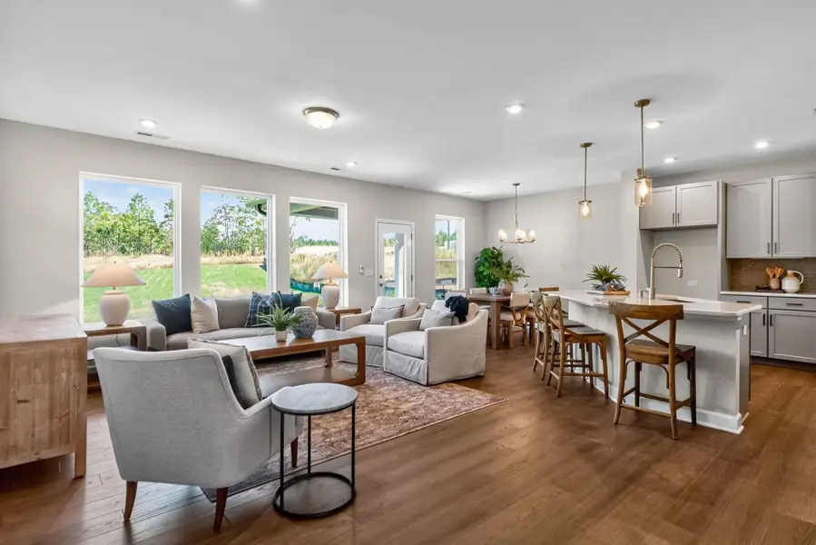 The Kipling - Family Room