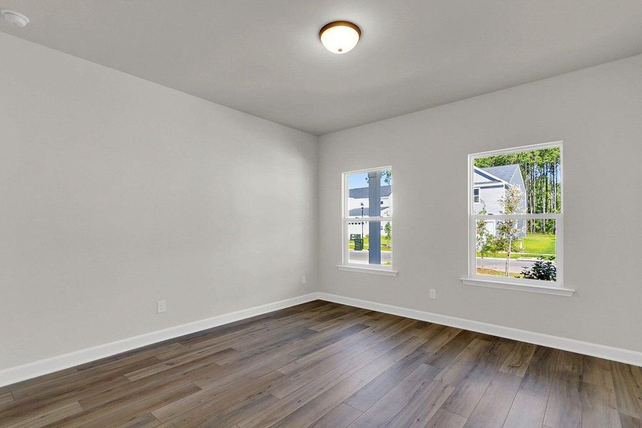 Spacious, unfurnished interior of a new home in , Ravenel (Image 16).
