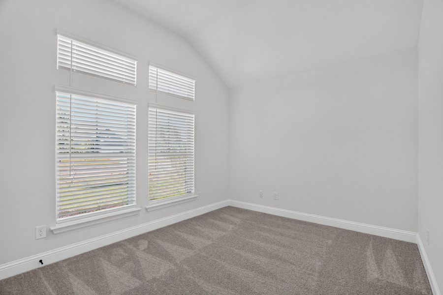 Spacious, unfurnished interior of a new home in Craftsman's Corner, Cleburne (Image 21).