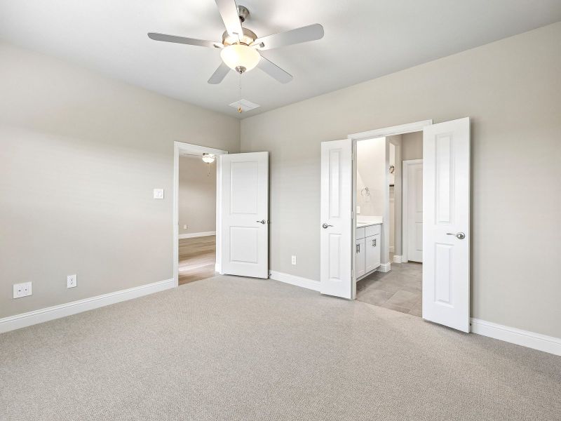 Spacious, unfurnished interior of a new home in Parks at Foster Crossing - Spring Series, Anna (Image 16). Spacious, unfurnished interior of a new home in Parks at Foster Crossing - Spring Series, Anna (Image 16).