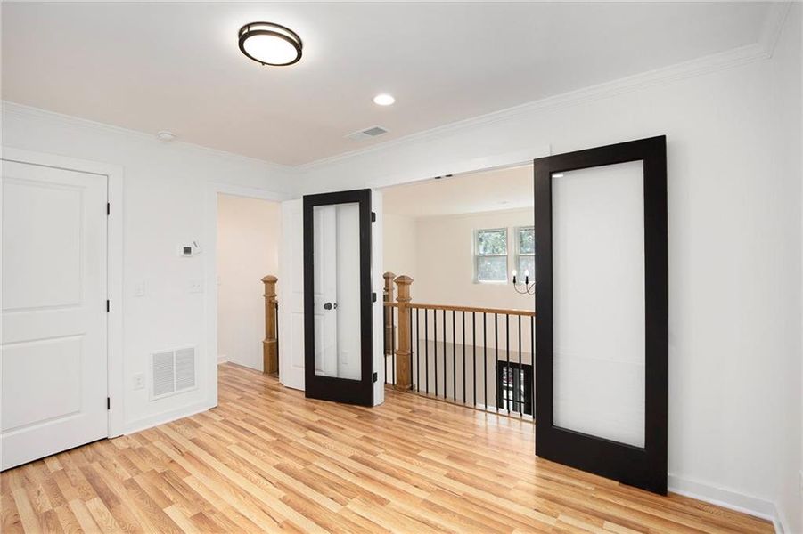 Spacious, unfurnished interior of a new home in , Villa Rica (Image 13).