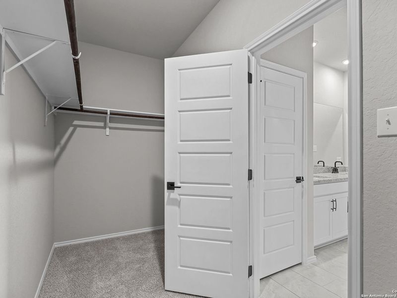 Image 25 of a home in Comanche Ridge.