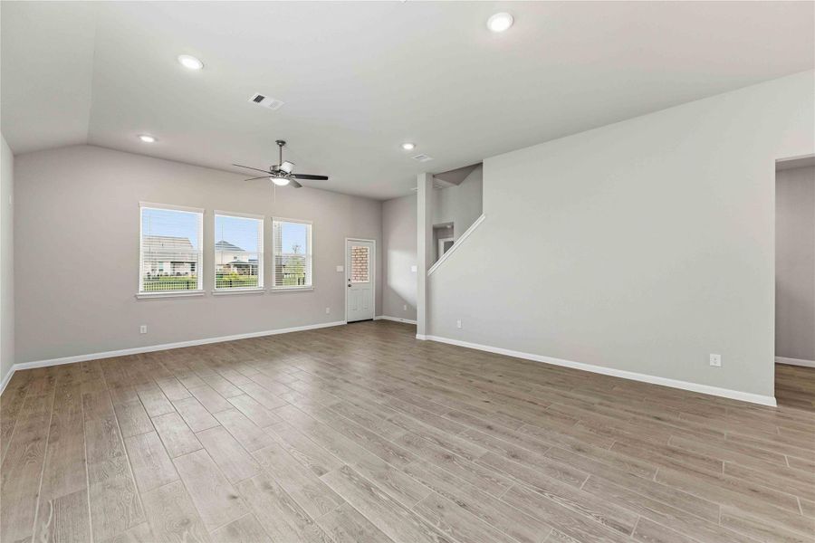 Spacious, unfurnished interior of a new home in Sunterra, Katy (Image 24). Spacious, unfurnished interior of a new home in Sunterra, Katy (Image 24).