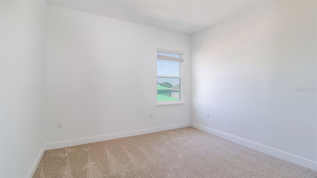 Spacious, unfurnished interior of a new home in , Minneola (Image 13).