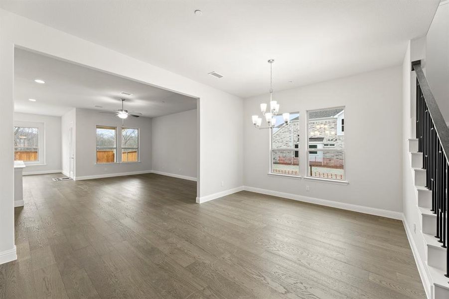 06. 721 Phoenix - Dining