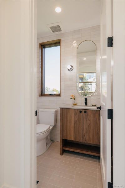 Furnished interior view inside a new home in , Superior (Image 28).