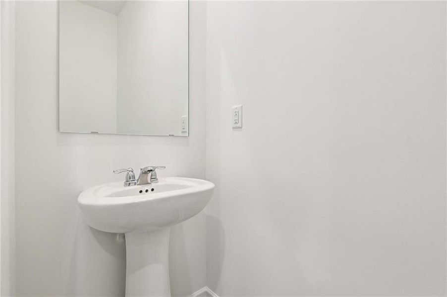 Close-up of interior finishes inside a home in Leydenview, Mableton (Image 20).