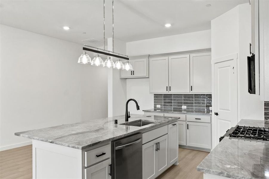 012-2833ConcordDrive-Wylie-TX-75098-Kitchen.jpg-SMALL