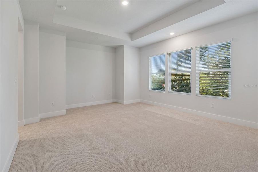 Spacious, unfurnished interior of a new home in Apex at Seminole Heights, Tampa (Image 24). Spacious, unfurnished interior of a new home in Apex at Seminole Heights, Tampa (Image 24).