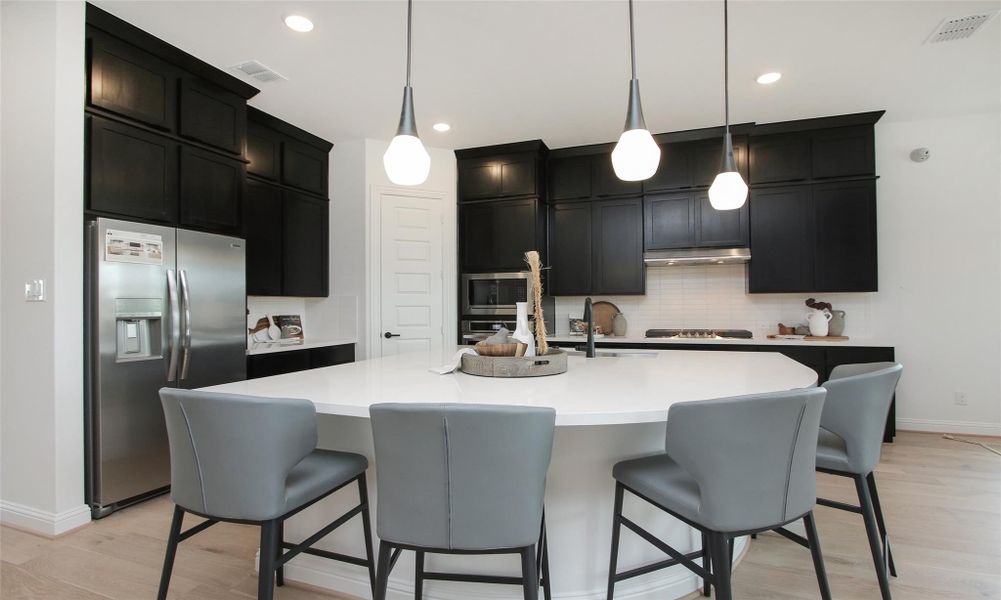 Model home photos of similar floorplans, not pictures of actual home. Model home photos of similar floorplans, not pictures of actual home.