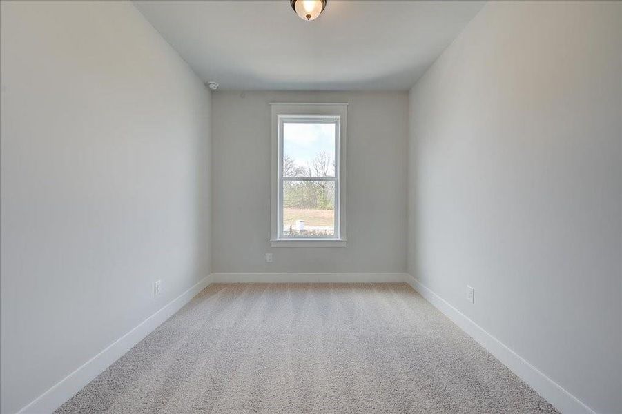 Spacious, unfurnished interior of a new home in Barrett Pointe, Kennesaw (Image 19).