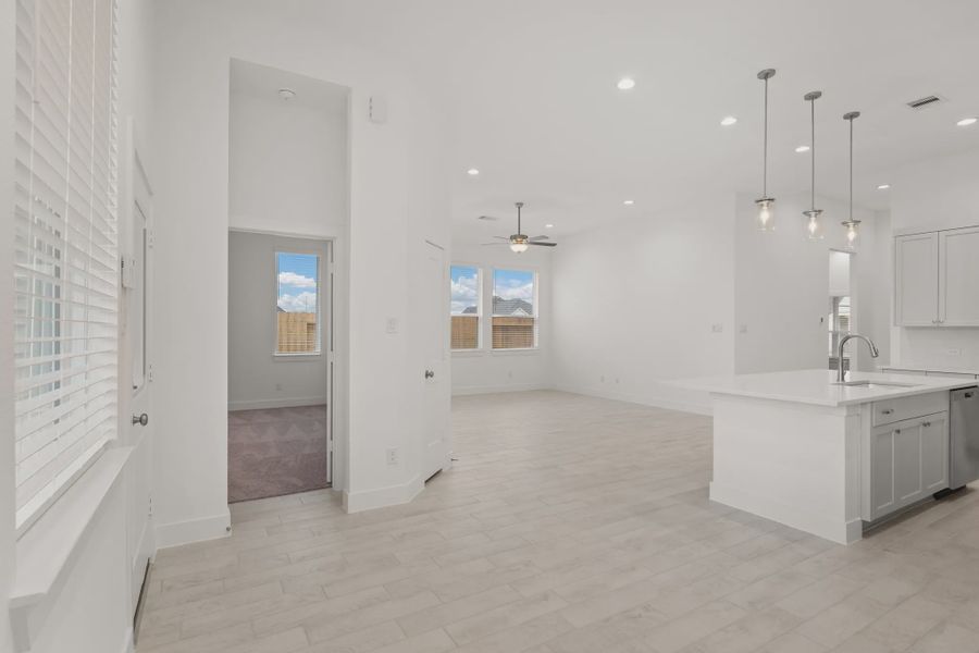 Representative unfurnished interior of a home built from the Fairway by Chesmar Homes in Riceland Alley Loads, Mont Belvieu (Image 24).