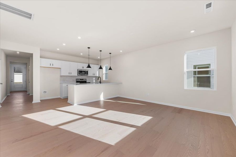 Spacious, unfurnished interior of a new home in Fifteen 15 Cannon, Charlotte (Image 17).