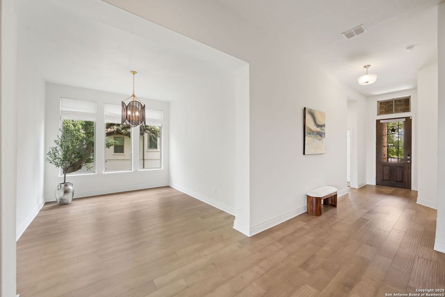 Image 32 of a home in Esperanza - 70'. Image 32 of a home in Esperanza - 70'.