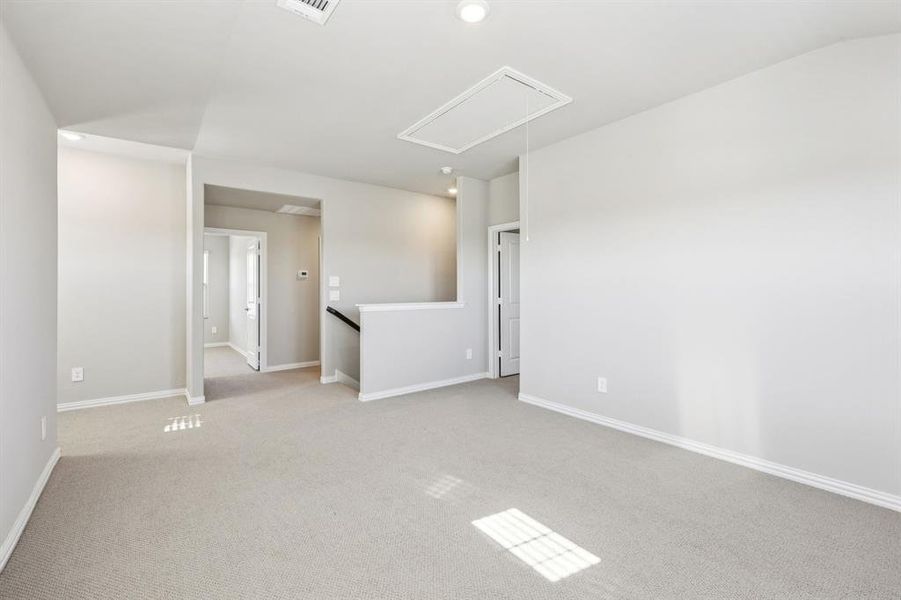 Spacious, unfurnished interior of a new home in Westmoor, Sherman (Image 31). Spacious, unfurnished interior of a new home in Westmoor, Sherman (Image 31).