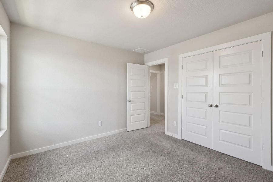 Photo is not of the actual home but is an inspirational photo of builder’s model home and may depict options, furnishings, and/or decorator features that are not included. Photo is not of the actual home but is an inspirational photo of builder’s model home and may depict options, furnishings, and/or decorator features that are not included.