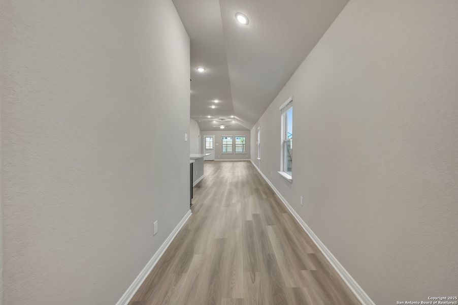 Spacious, unfurnished interior of a new home in Park Place, New Braunfels (Image 38).