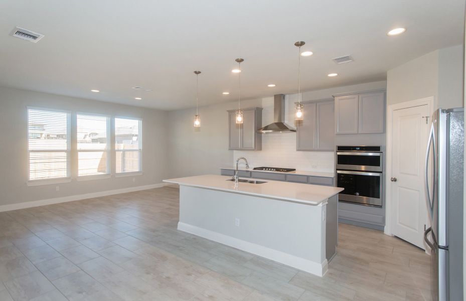 Large Kitchen Large Kitchen