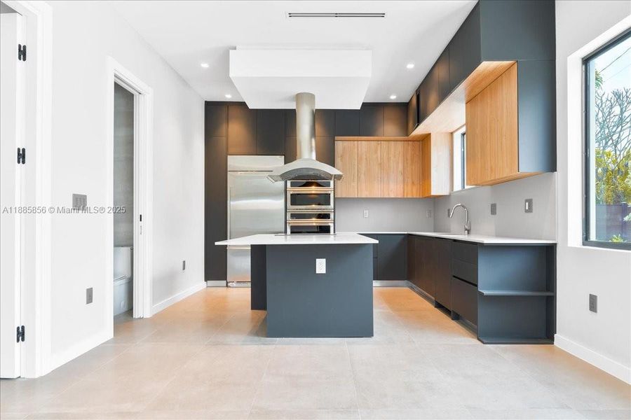 Image 33 of a home in .