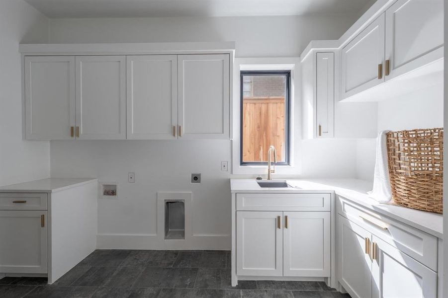 Furnished interior view inside a new home in , Dallas (Image 32). Furnished interior view inside a new home in , Dallas (Image 32).