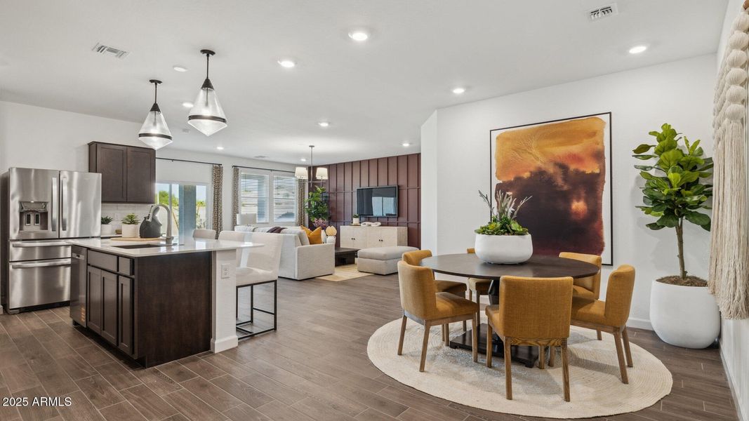 Saguaro Kitchen Dining Saguaro Kitchen Dining