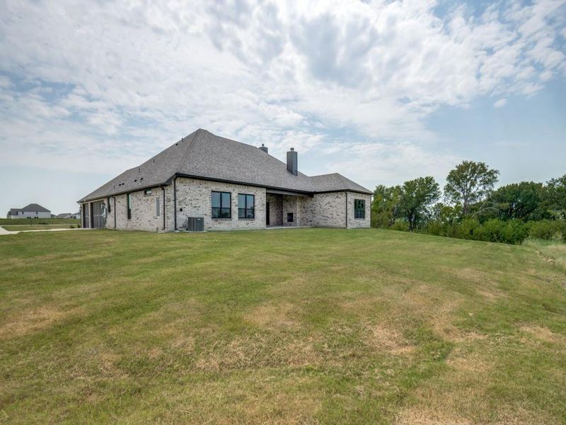 Image 35 of a home in .