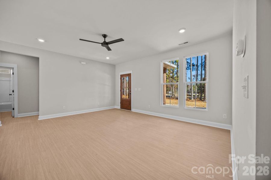 Spacious, unfurnished interior of a new home in , Lincolnton (Image 35).