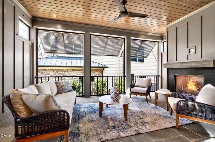 Carson (40) Carson (40)