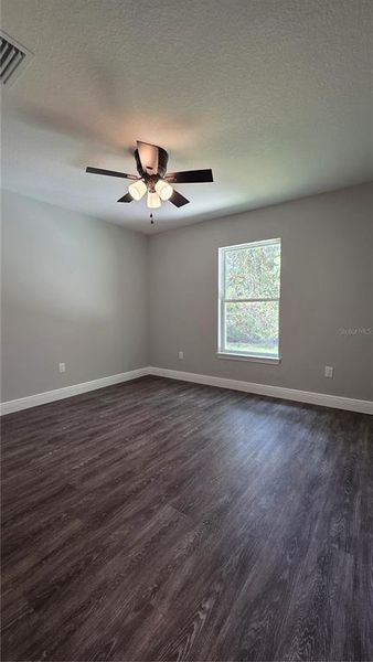Spacious, unfurnished interior of a new home in , Dunnellon (Image 14).