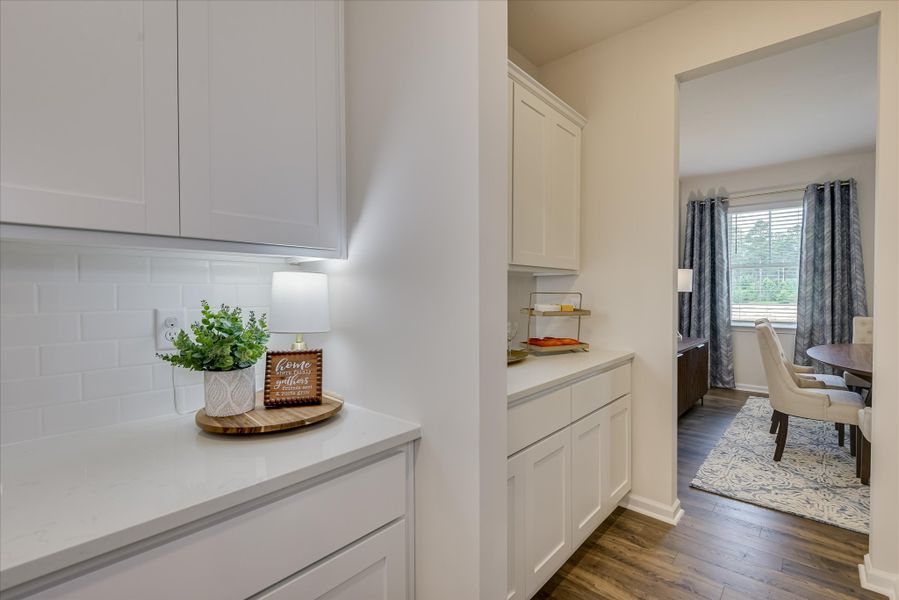 Representative furnished interior of a home built from the Reedy by Veranda Homes in Hitchcock Preserve 60', Aiken (Image 13).