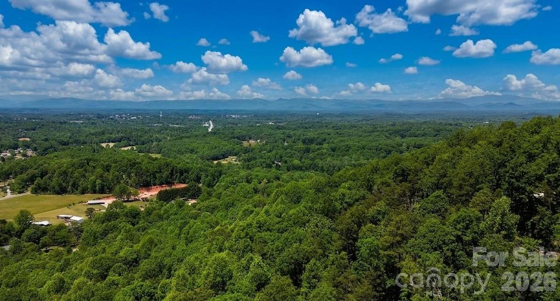 Natural landscape and outdoor views near in Morganton (Image 35). Natural landscape and outdoor views near in Morganton (Image 35).