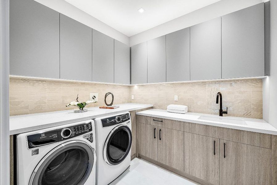 033-810AndrewsAvenue-DelrayBeach-FL-3348