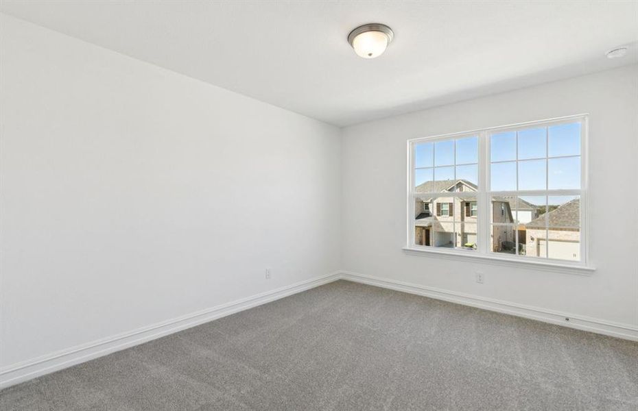 Spacious, unfurnished interior of a new home in Creekview Meadows, Pilot Point (Image 14).