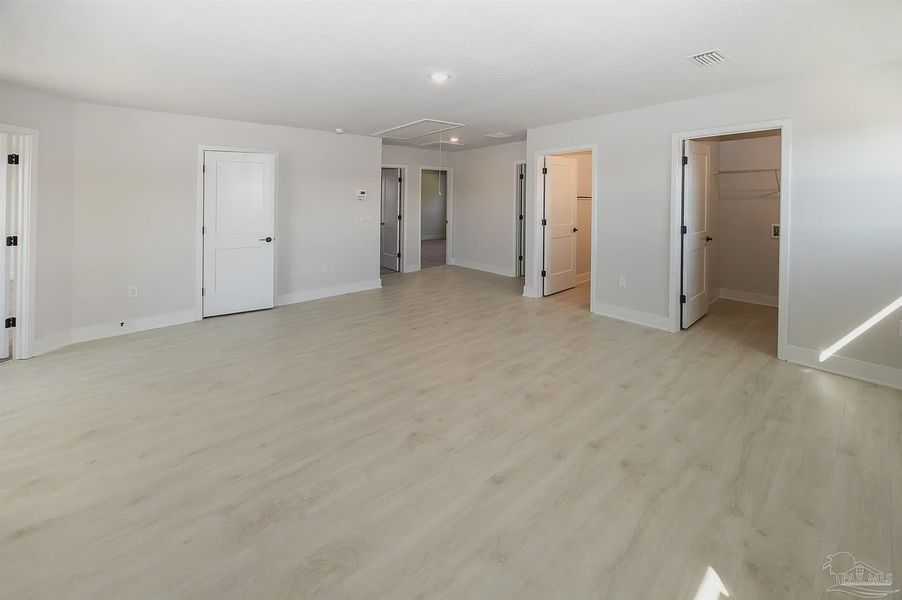 Spacious, unfurnished interior of a new home in Parkland Place, Pace (Image 27). Spacious, unfurnished interior of a new home in Parkland Place, Pace (Image 27).