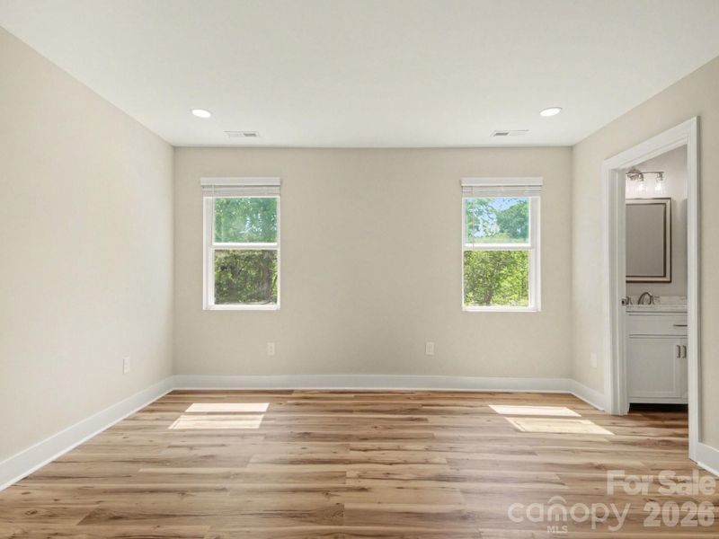 Spacious, unfurnished interior of a new home in , Gastonia (Image 34).