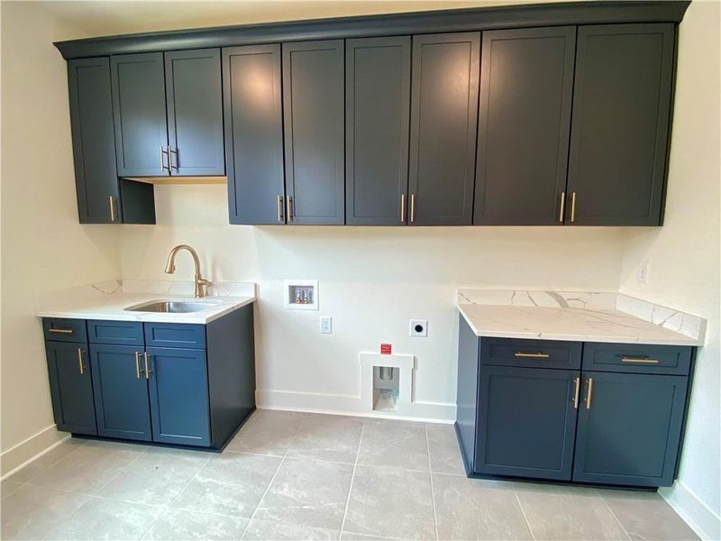Furnished interior view inside a new home in , Gainesville (Image 47).