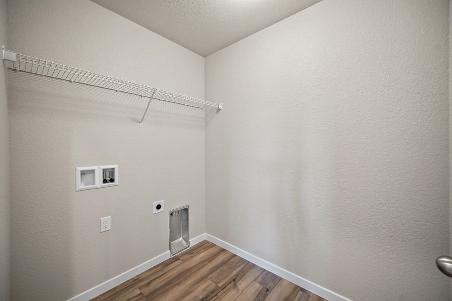 Spacious, unfurnished interior of a new home in The Glen-12, Colorado Springs (Image 40).