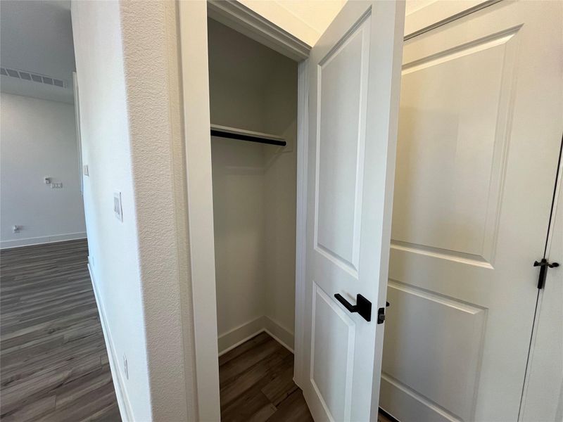 Coat closet