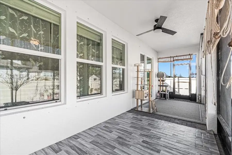Exterior details and patio area of a home in Pearl Estates, Lutz (Image 3).
