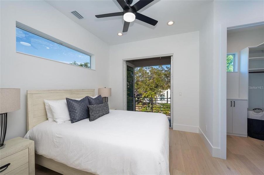 Furnished interior view inside a new home in , Sarasota (Image 49).