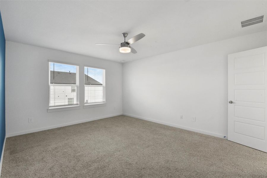 Spacious, unfurnished interior of a new home in City Gate North, Houston (Image 25).