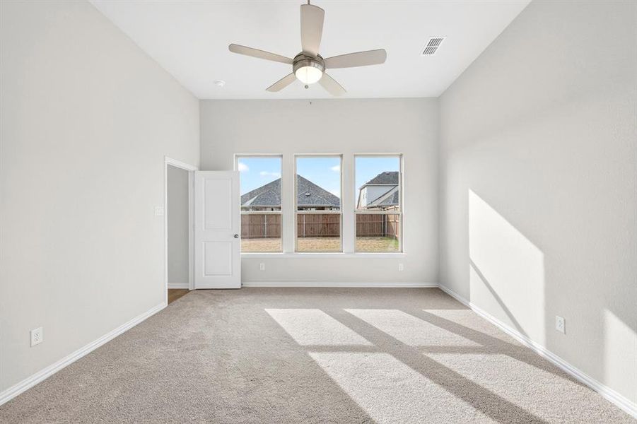 Spacious, unfurnished interior of a new home in Lily Creek at Sutton Fields, Aubrey (Image 36). Spacious, unfurnished interior of a new home in Lily Creek at Sutton Fields, Aubrey (Image 36).