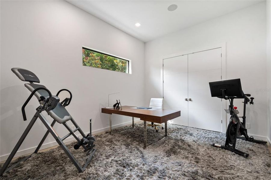 Furnished interior view inside a new home in , Windermere (Image 66).