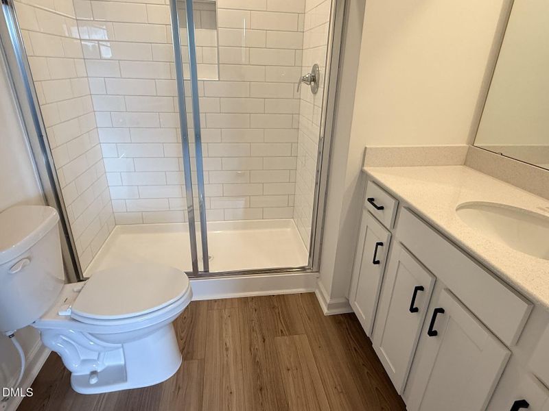 rr59 primary br bathroom