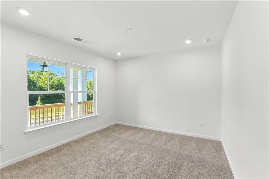 Spacious, unfurnished interior of a new home in Maple Village, Adairsville (Image 26).