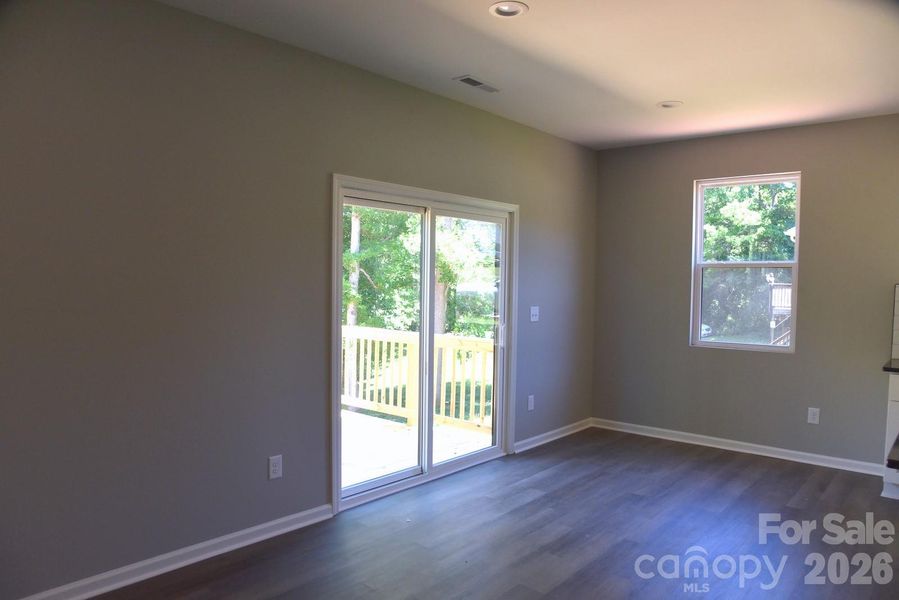 Spacious, unfurnished interior of a new home in , Lincolnton (Image 17).
